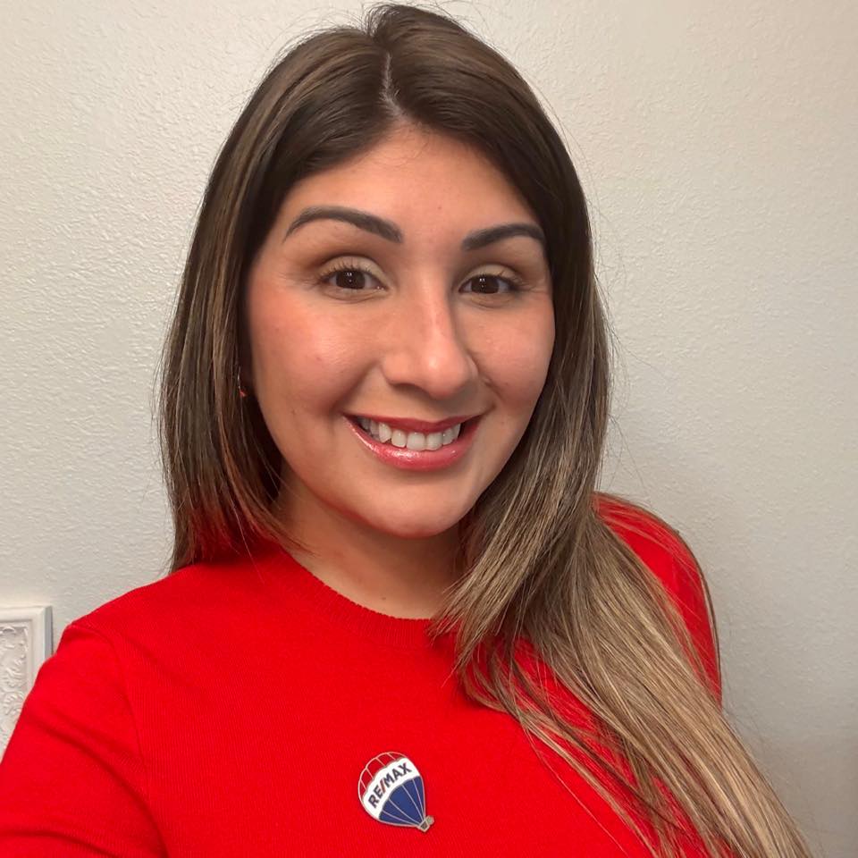 <em>Emily R., Miami, FL</em>